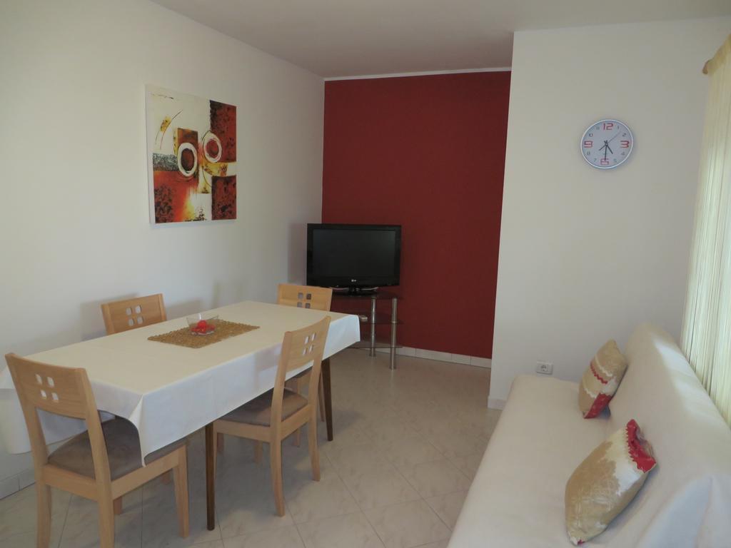 Apartment Mare Медулин Екстериор снимка