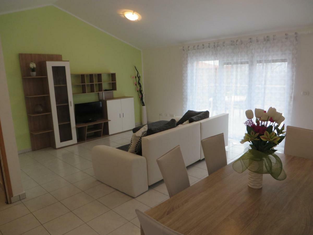 Apartment Mare Медулин Екстериор снимка