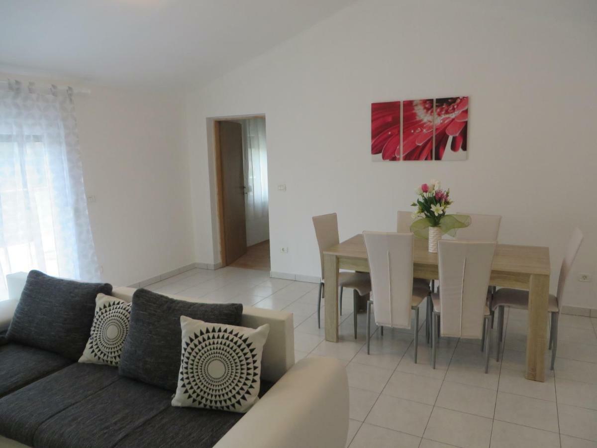 Apartment Mare Медулин Екстериор снимка